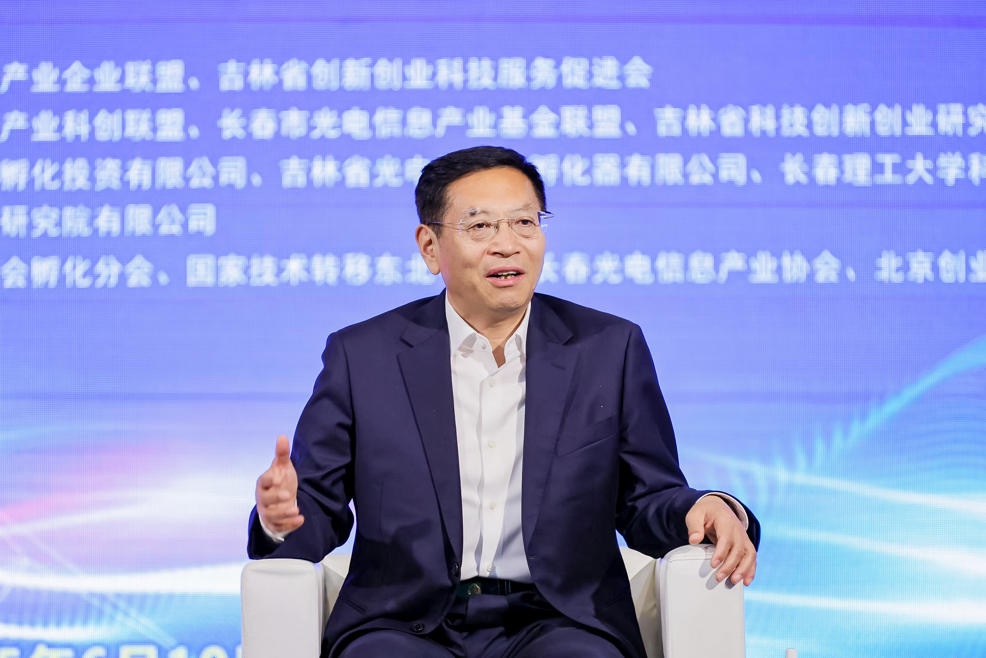 JY739398.JPG