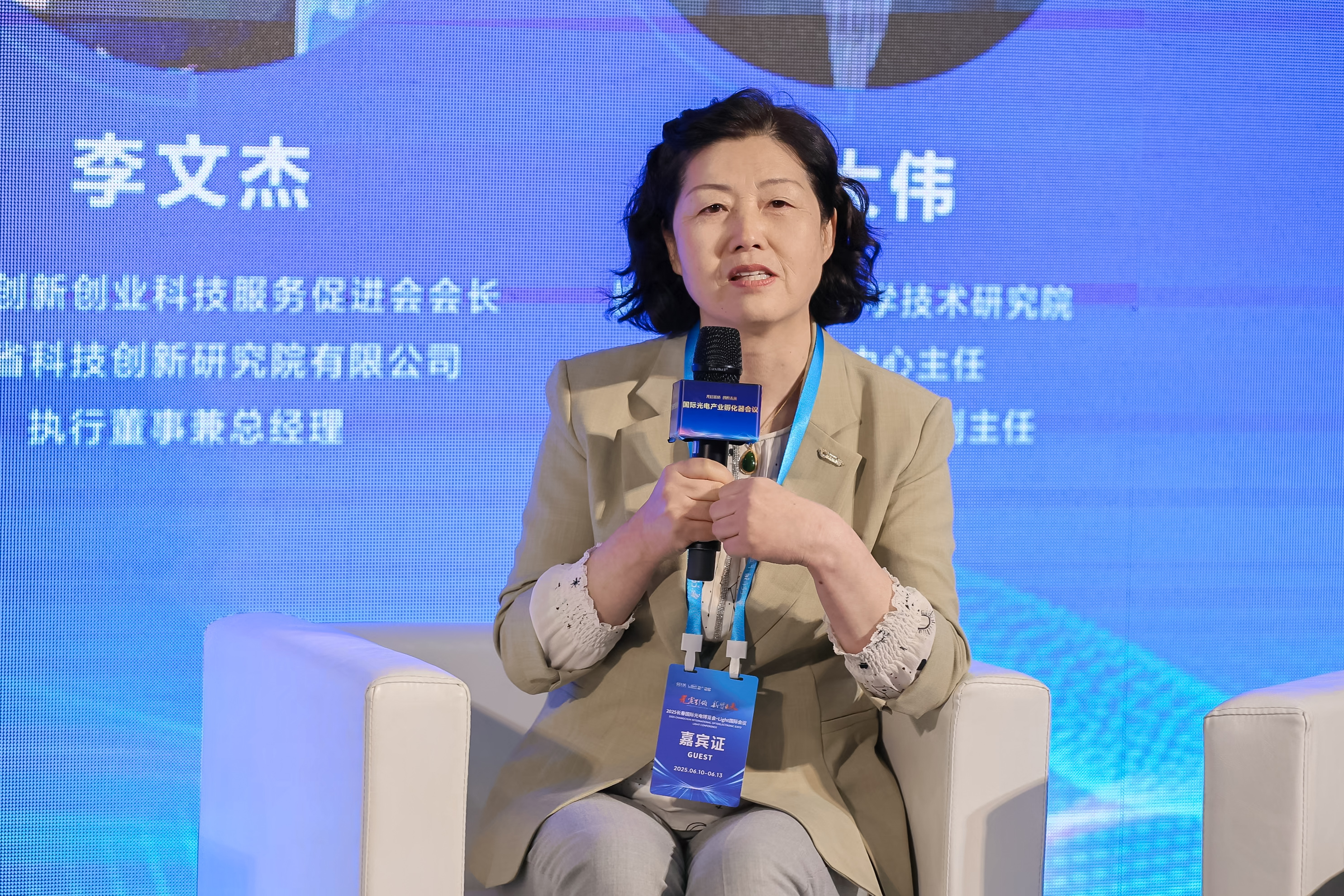 JY732066.JPG